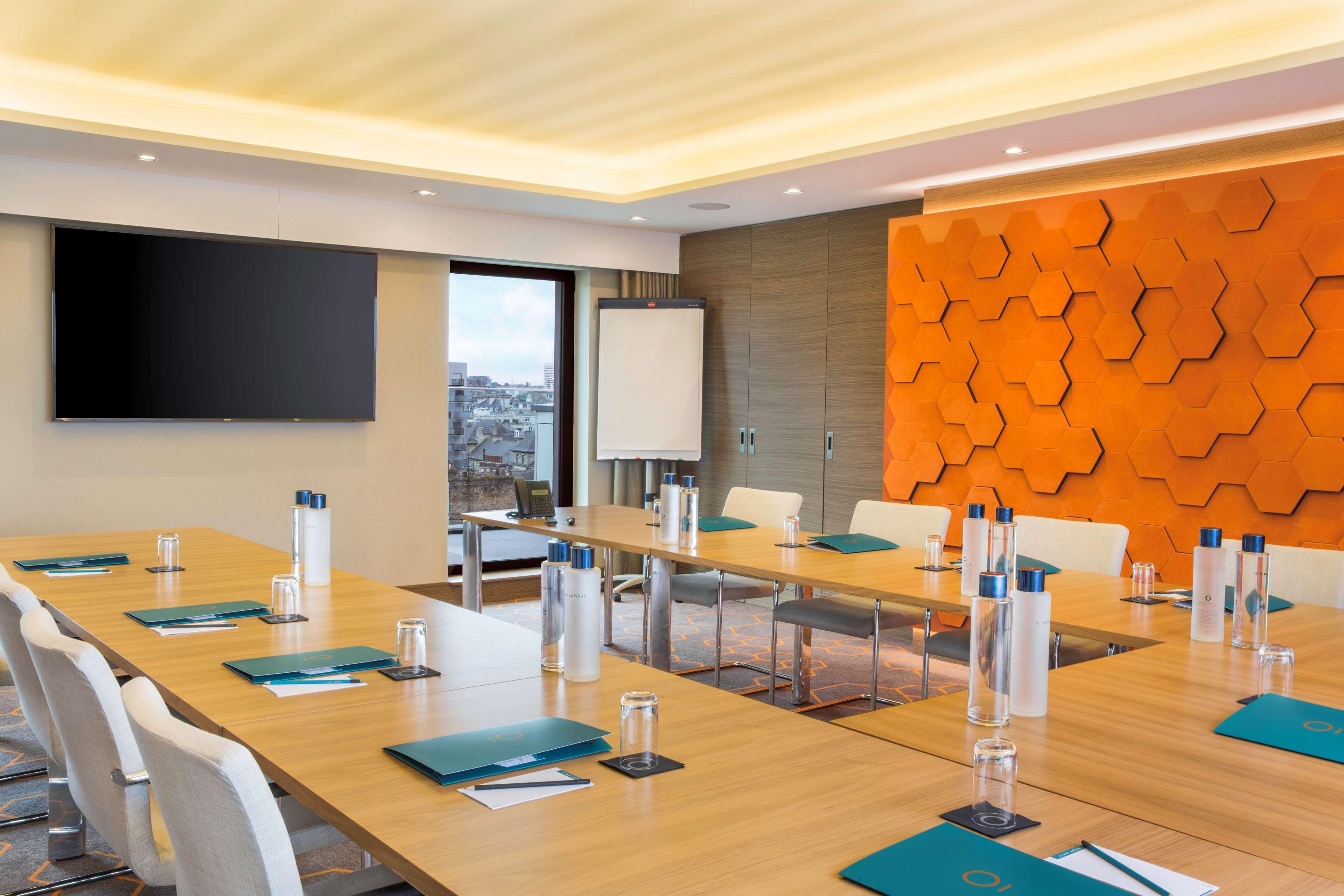 BW Premier Collection Le Saint Antoine Hotel Et Spa Rennes Bagian luar foto