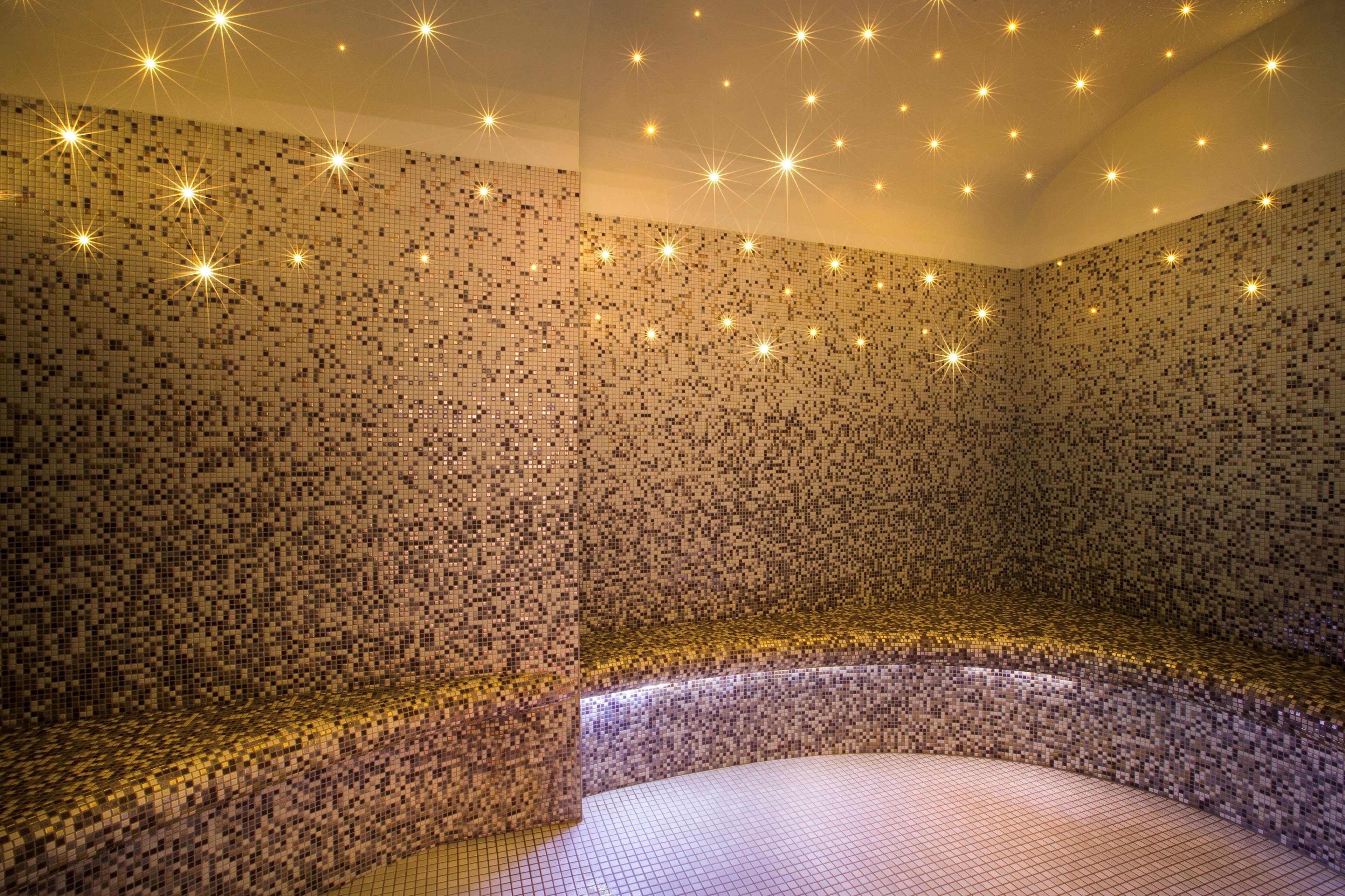 BW Premier Collection Le Saint Antoine Hotel Et Spa Rennes Bagian luar foto
