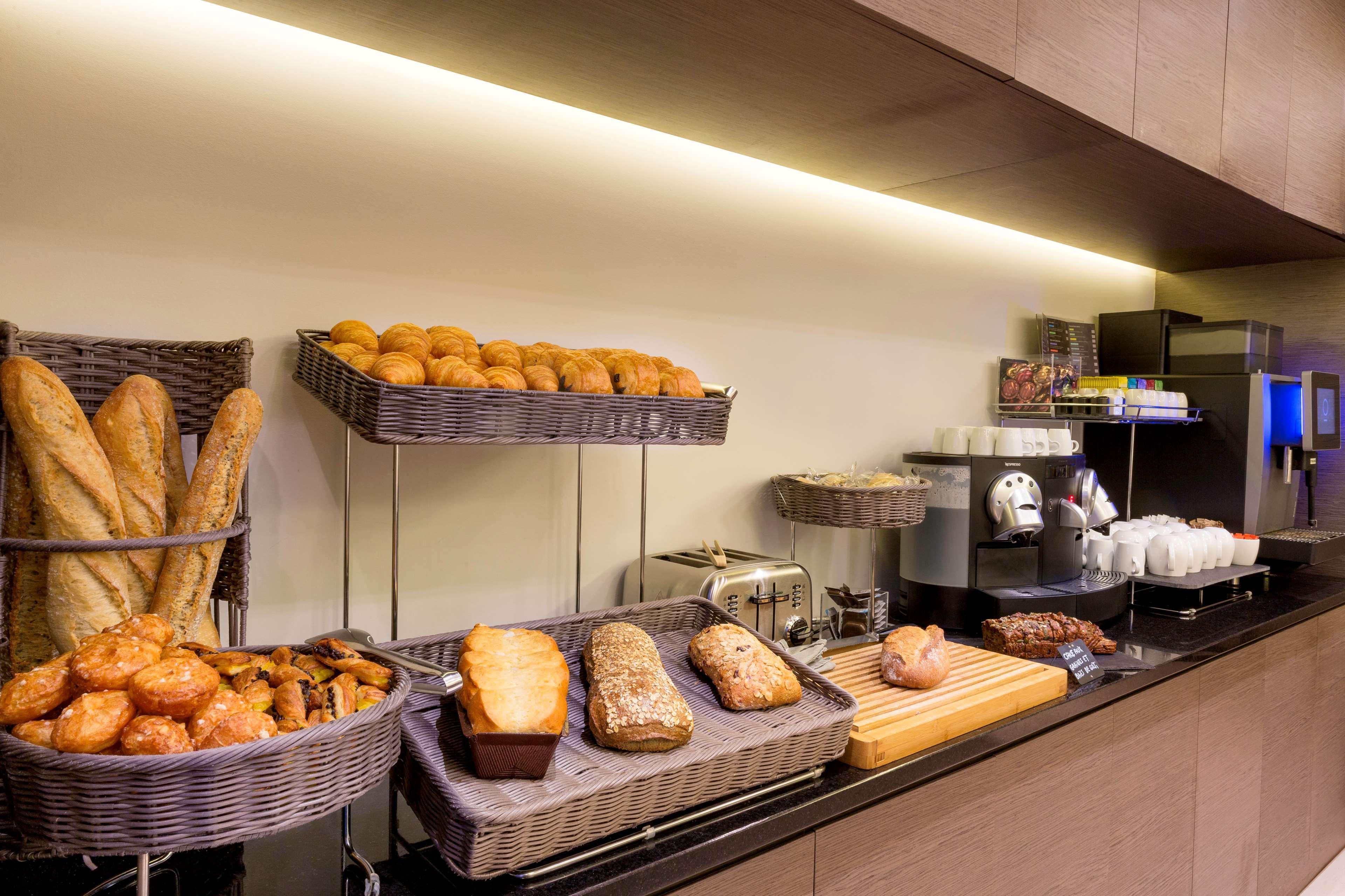 BW Premier Collection Le Saint Antoine Hotel Et Spa Rennes Bagian luar foto