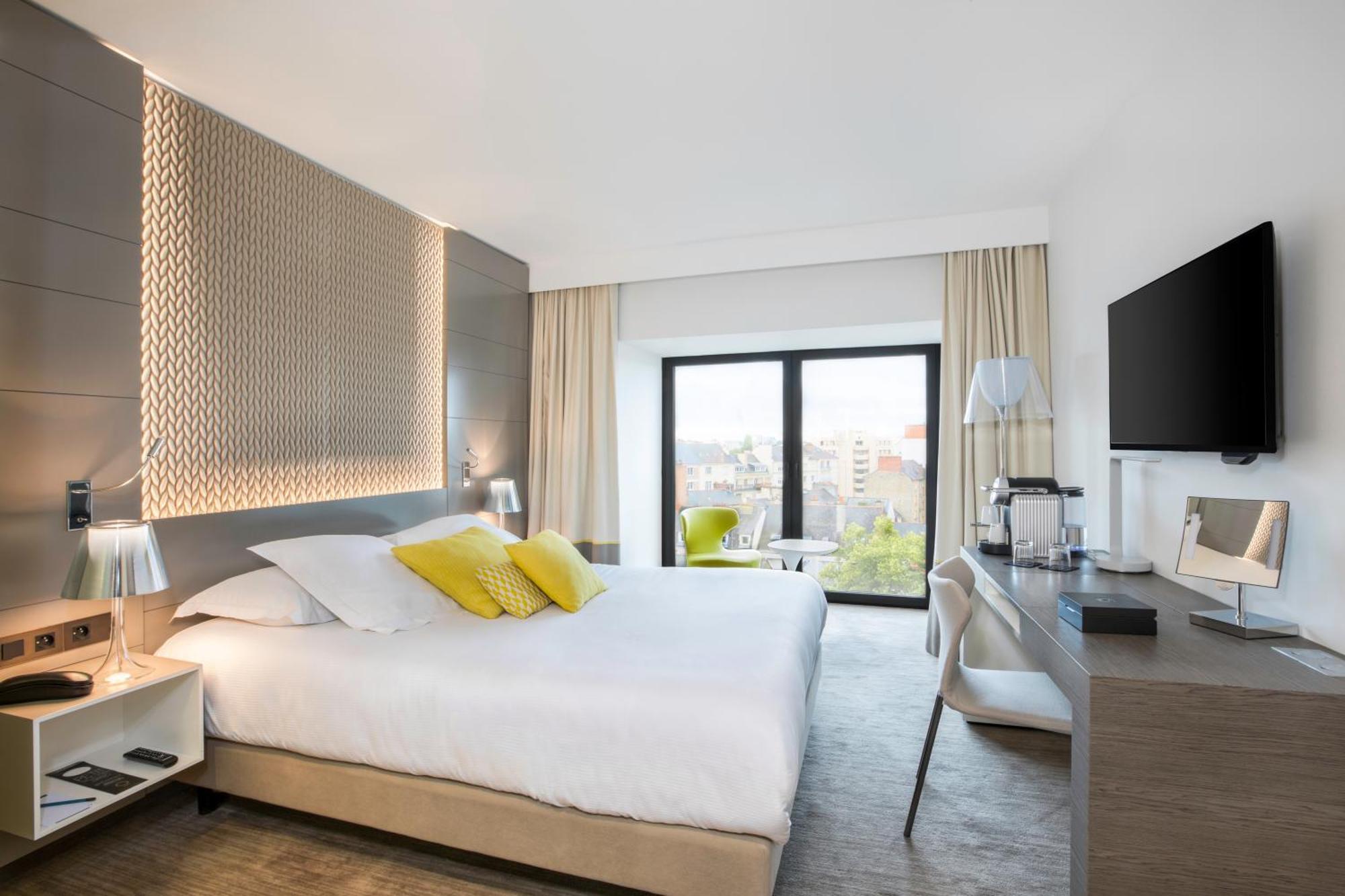 BW Premier Collection Le Saint Antoine Hotel Et Spa Rennes Bagian luar foto