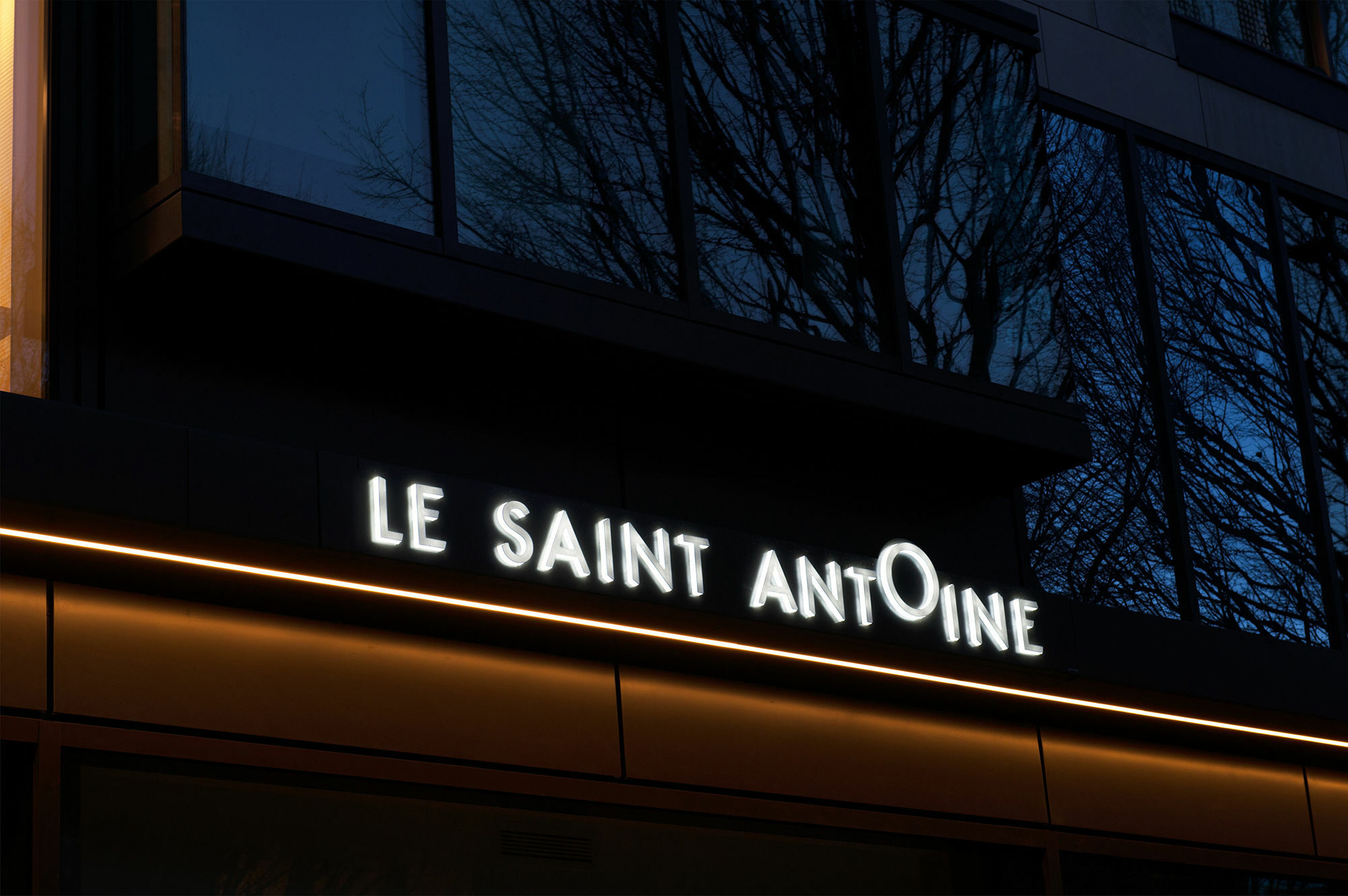 BW Premier Collection Le Saint Antoine Hotel Et Spa Rennes Bagian luar foto
