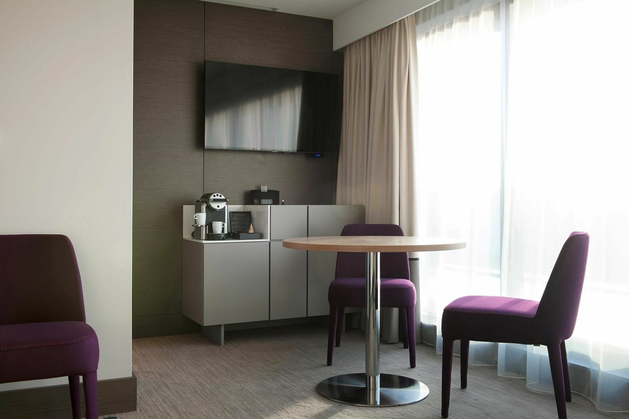 BW Premier Collection Le Saint Antoine Hotel Et Spa Rennes Bagian luar foto