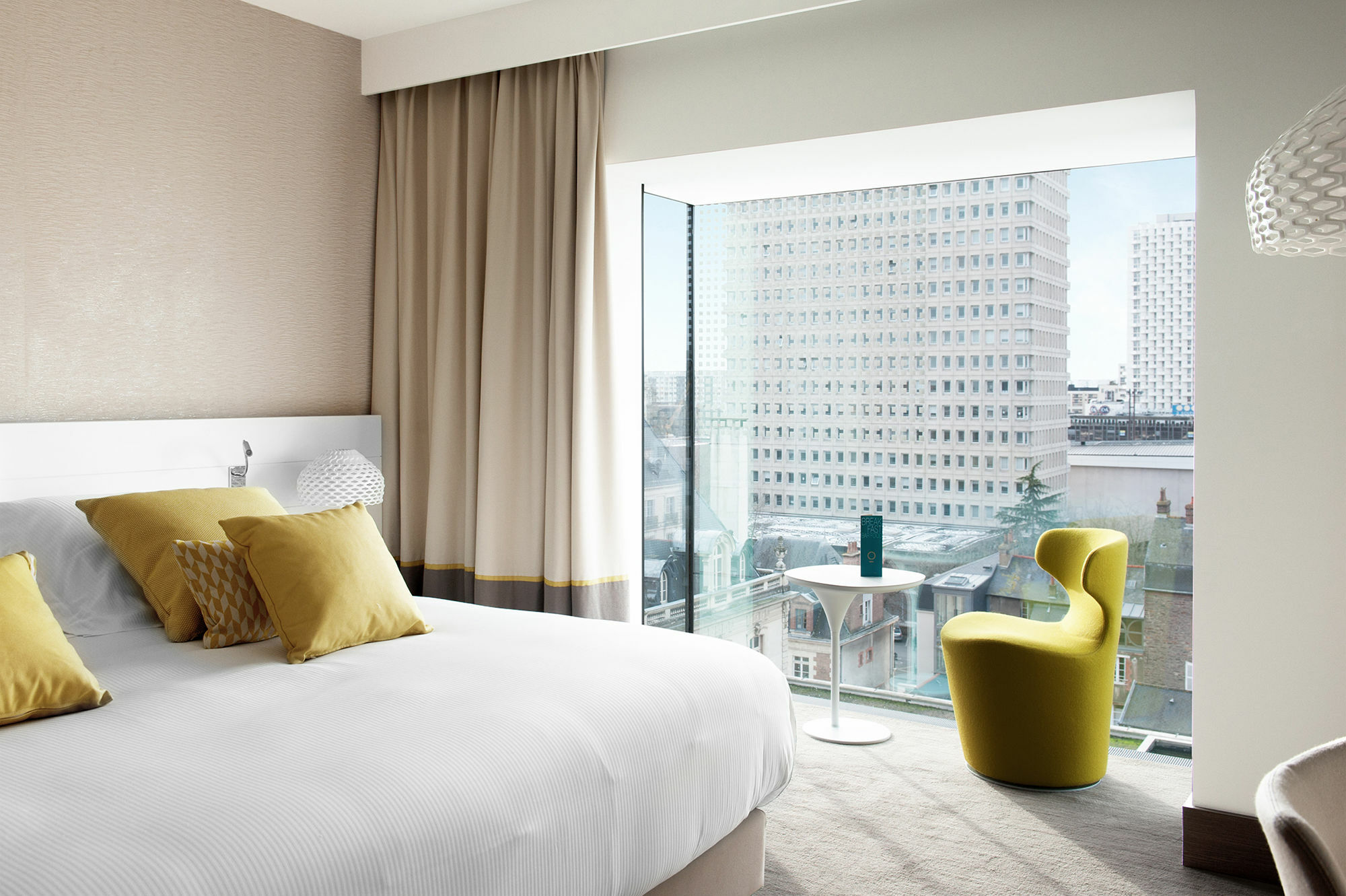 BW Premier Collection Le Saint Antoine Hotel Et Spa Rennes Bagian luar foto