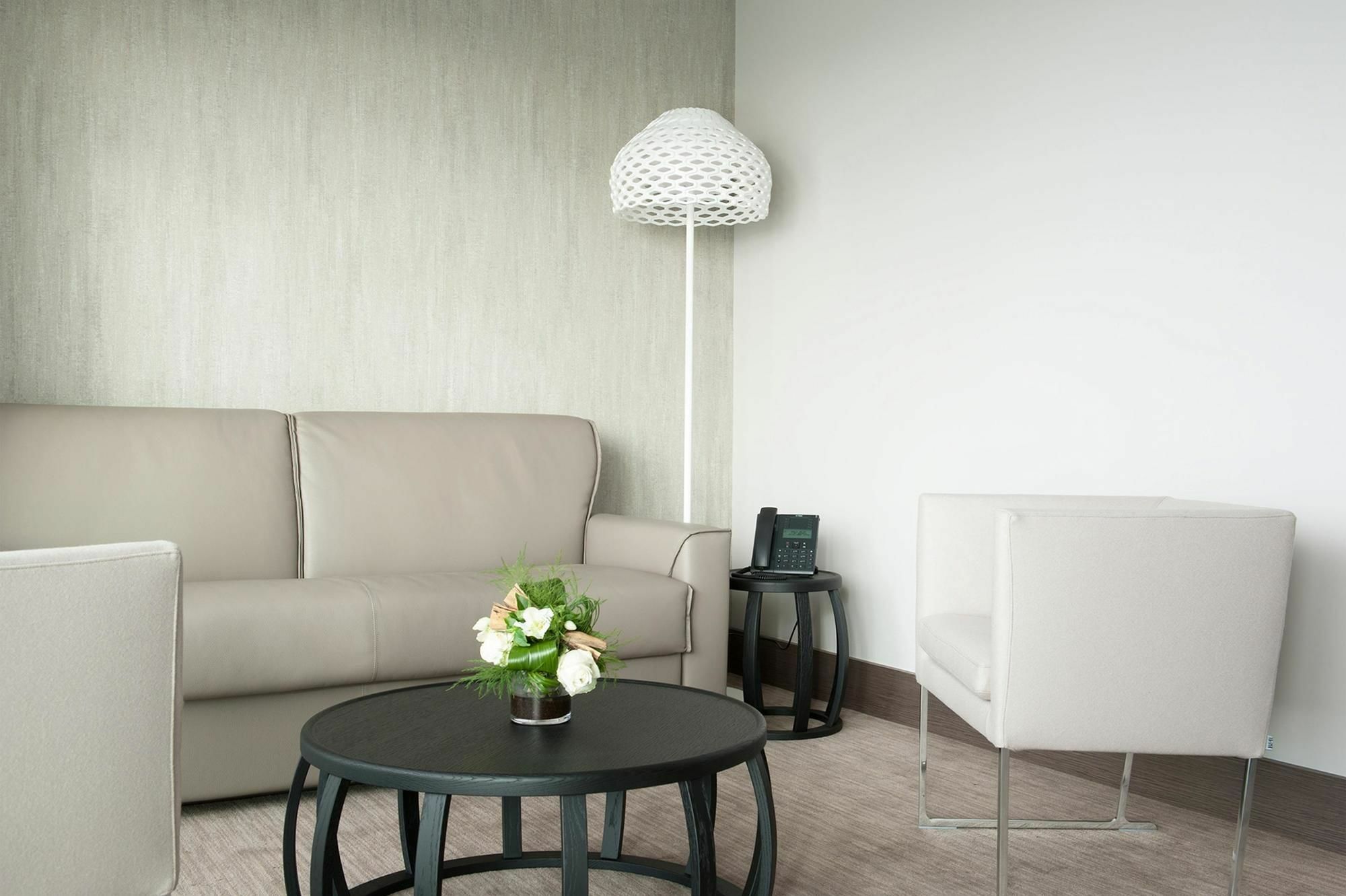 BW Premier Collection Le Saint Antoine Hotel Et Spa Rennes Bagian luar foto